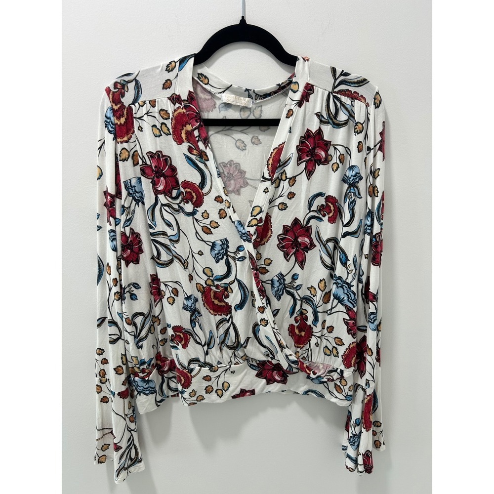 Finn & Grace Floral Faux Wrap Top White Red Blue Bell Sleeve V-Neck XL RN143502
